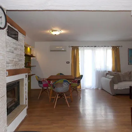Apartment With Private Pool