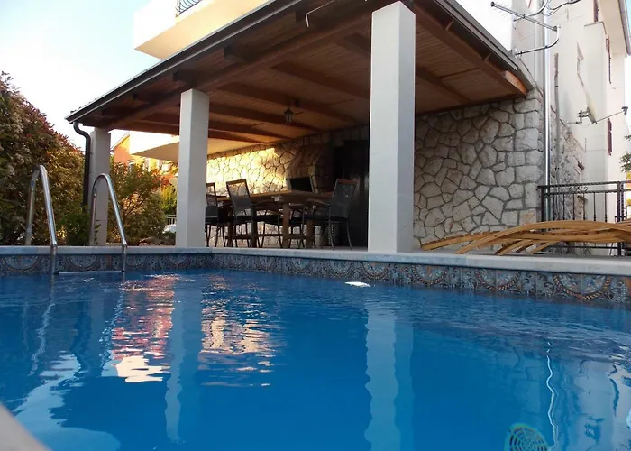 With Private Pool *