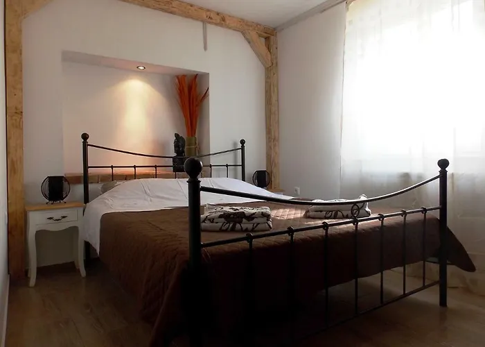 Apartment With Private Pool *