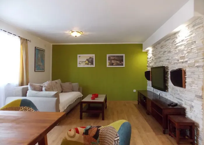 With Private Pool Apartment Njivice